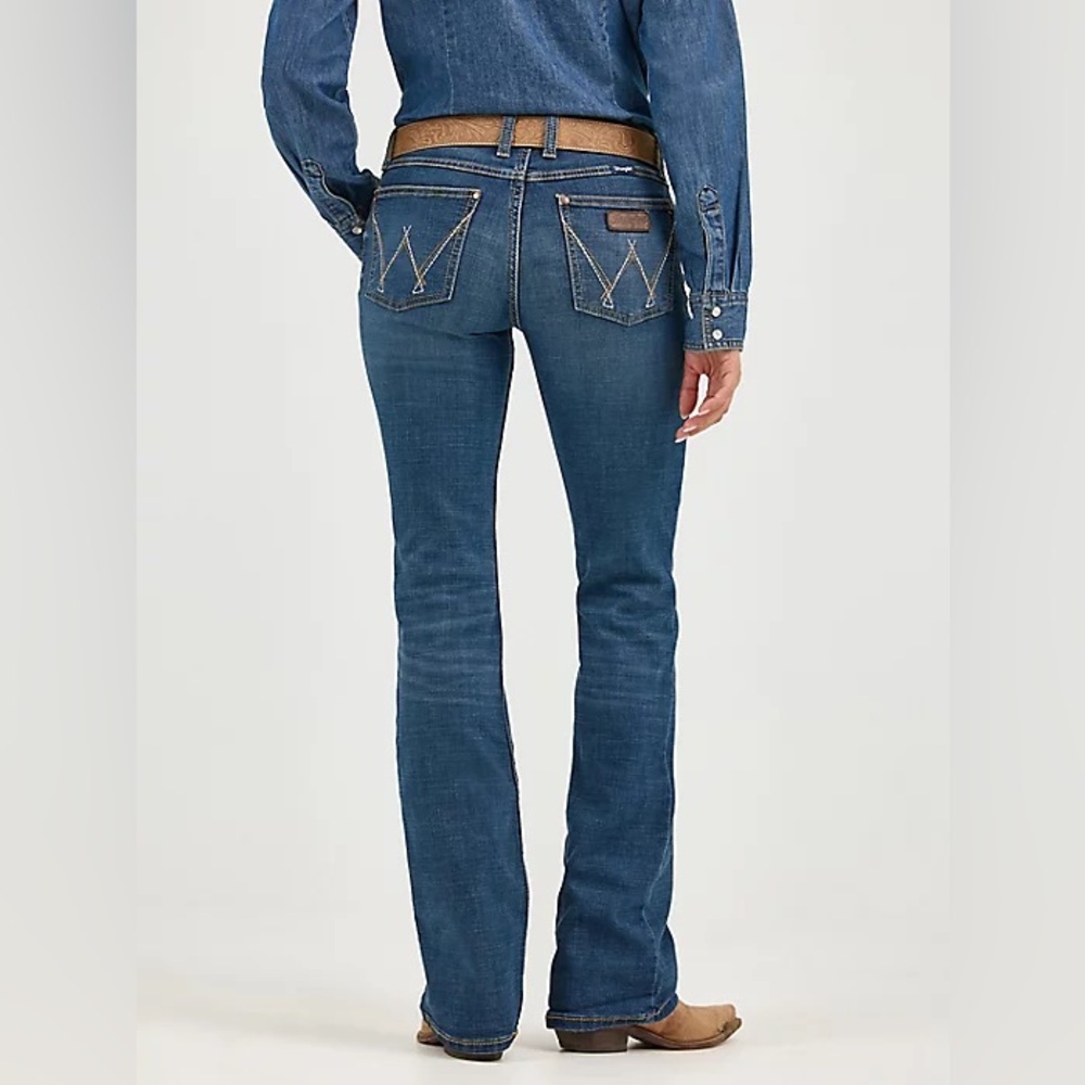 Wrangler Retro Women's Mae Bootcut Jean, 7x36”